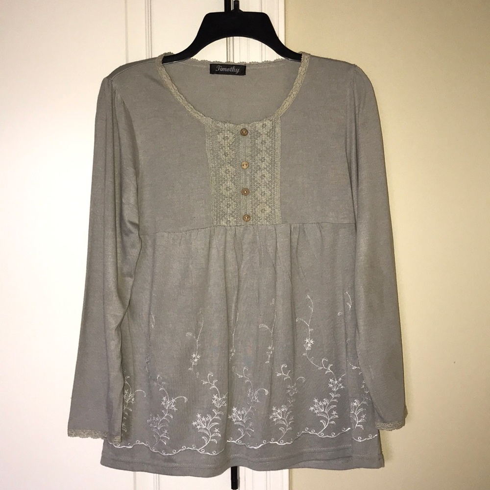 💡Gray blouse - Picture 2 of 5